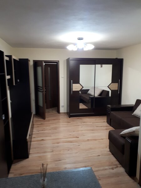 Eroii Revolutiei, Piata Progresu