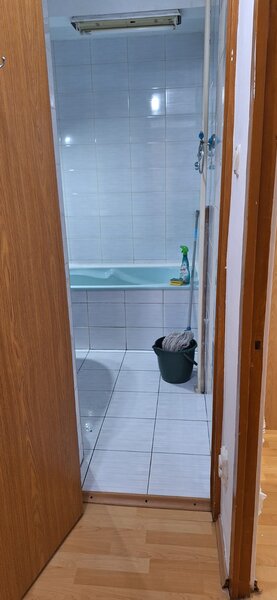 Eroii Revolutiei, Piata Progresu